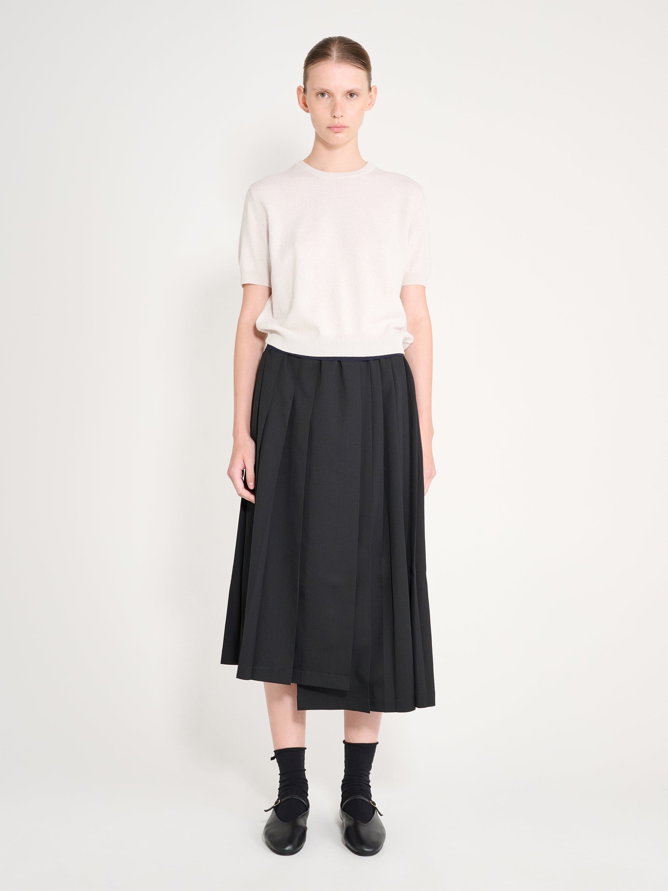 Nackiyé Crewneck Pearl Cashmere Short Sleeved Crewneck