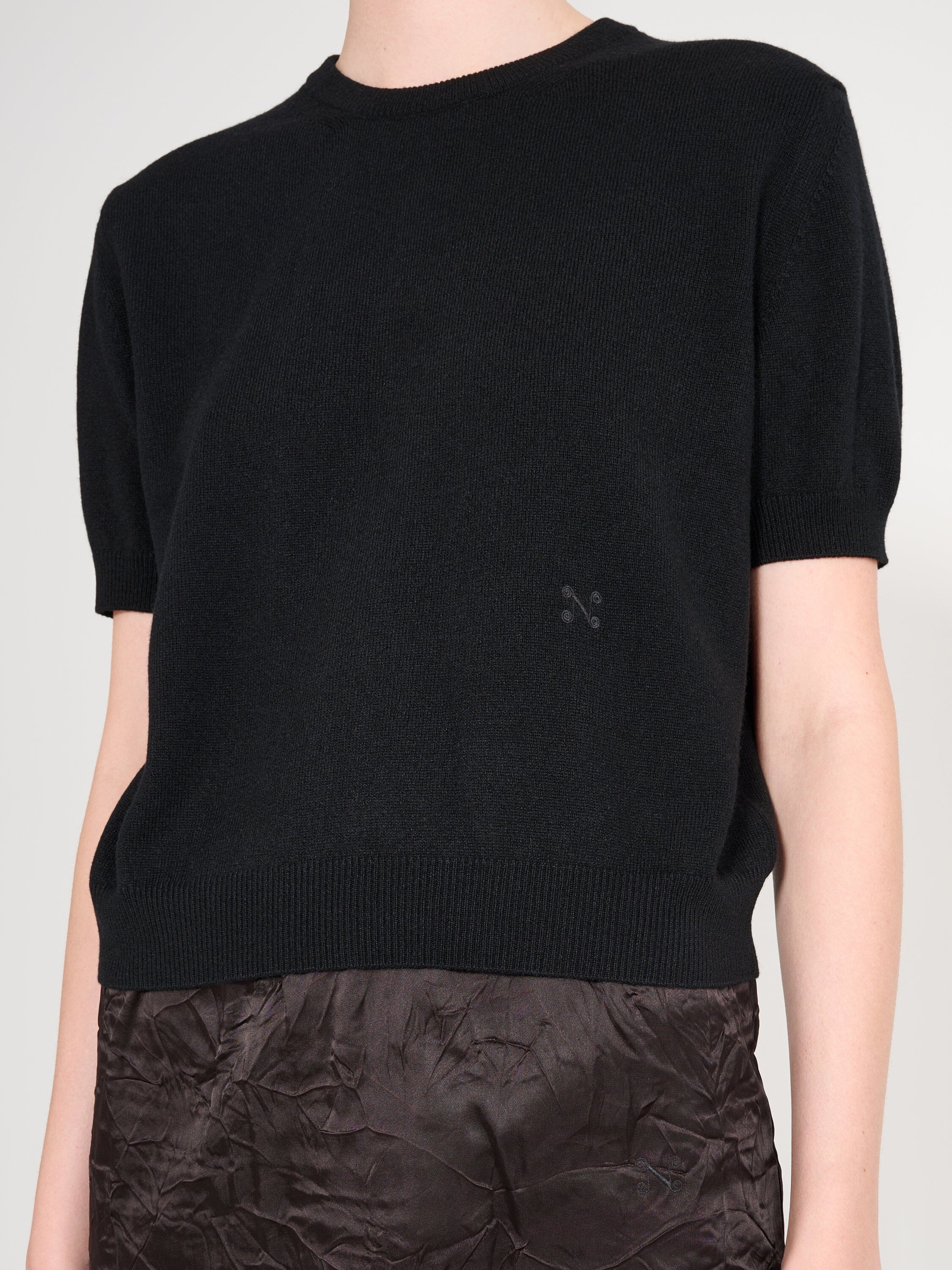 Nackiyé Crewneck Pearl Cashmere Short Sleeved Crewneck